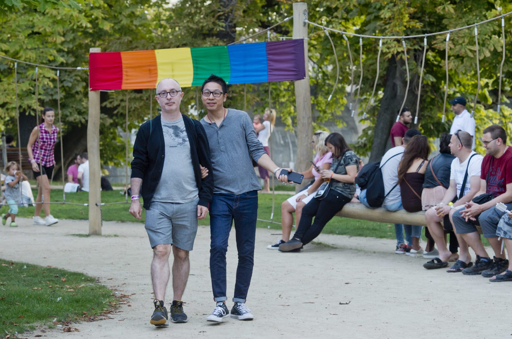 Unheard, Unseen, Unsafe: LGBTIQ+ Forcibly Displaced Persons in the Czech Republic